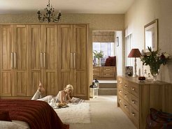 Tuscany_oak_effect_shaker_door_fitted_bedroom_furniture_hannas_ie