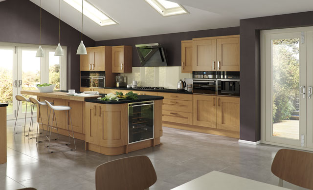 windsor-timeless-shaker-painted-ivory-kitchen-available-from-hannas-kitchens-ni
